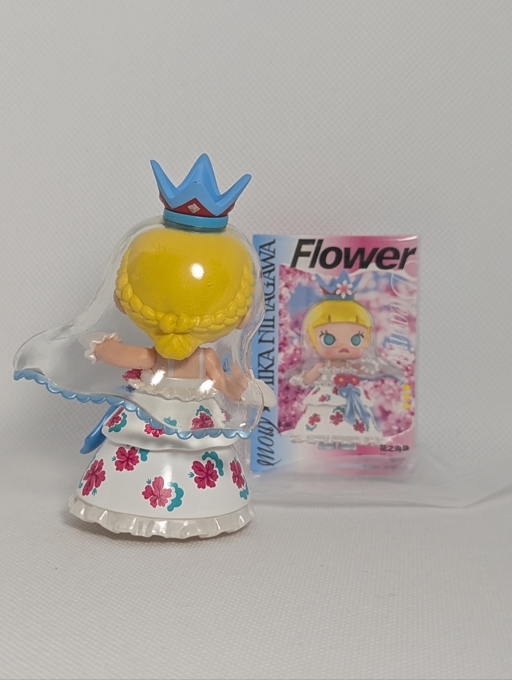POP MART Molly Flower Dreaming Series Figures - Supreme Spring - Picture 3 of 3